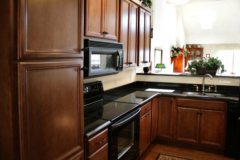 Kitchen Cabinets Refacing in Cincinnati, OH